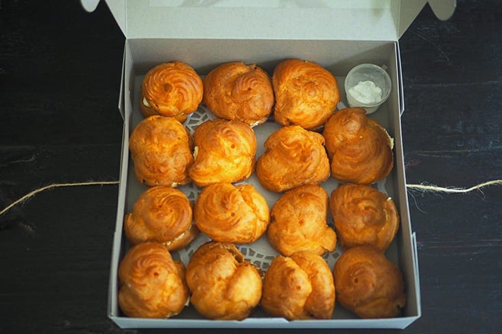 Your order will give you 15 cream puffs packed in a box with a small container of icing sugar to sprinkle on top