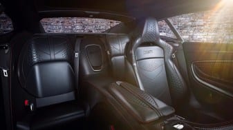 Aston Martin 007 Edition-V8 Vantage-DBS Superleggera-12