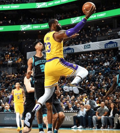 Kobe打球獨，詹姆斯沒技術，Curry身體差，這些NBA謠言你信過幾個？-黑特籃球-NBA新聞影音圖片分享社區