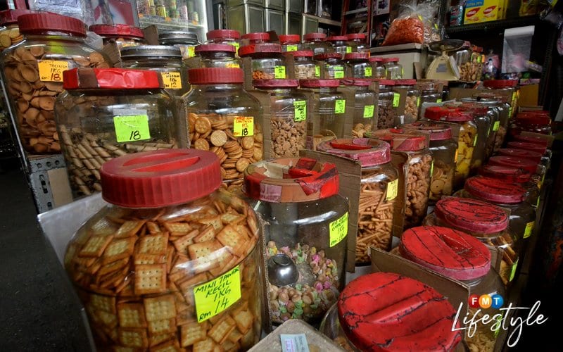 113-year-old shop still selling 4,000 kinds of biscuits