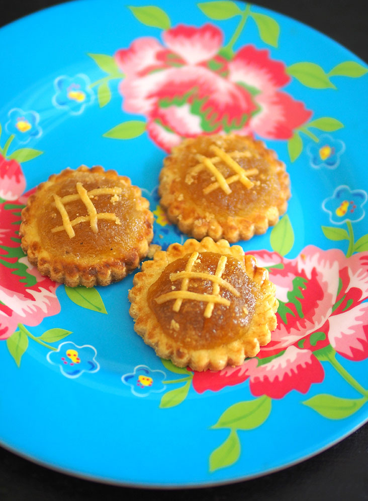 Madam Lim's pineapple tarts are addictive with the tangy pineapple jam and buttery biscuit base