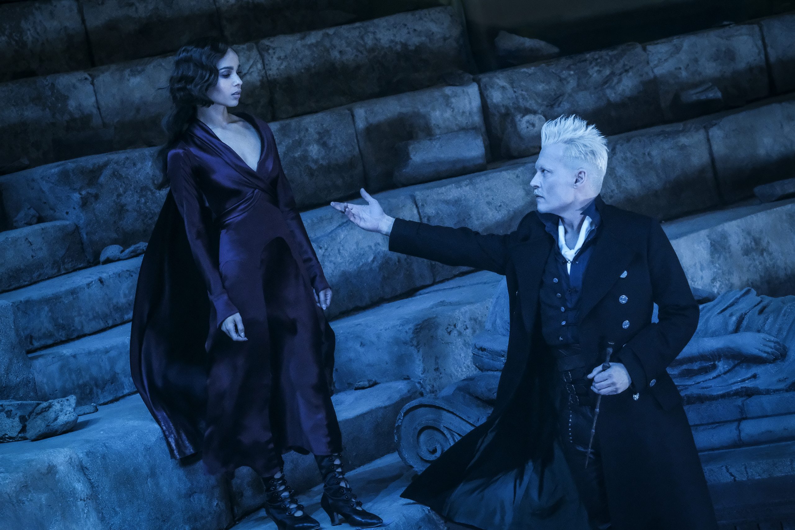 Zoë Kravitz and Johnny Depp in Fantastic Beasts: The Crimes of Grindelwald