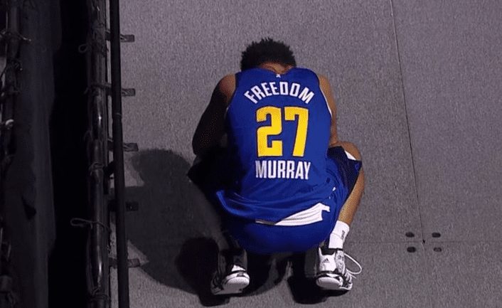 【影片】贏球後為何Murray情緒失控淚灑賽場，在球員通道蹲著抱頭痛哭？原因就在球鞋上！-黑特籃球-NBA新聞影音圖片分享社區