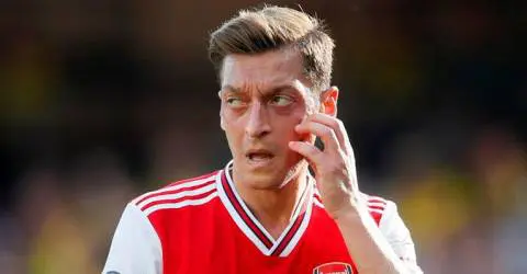 Ozil tells Arsenal ‘I’ll decide when I go’