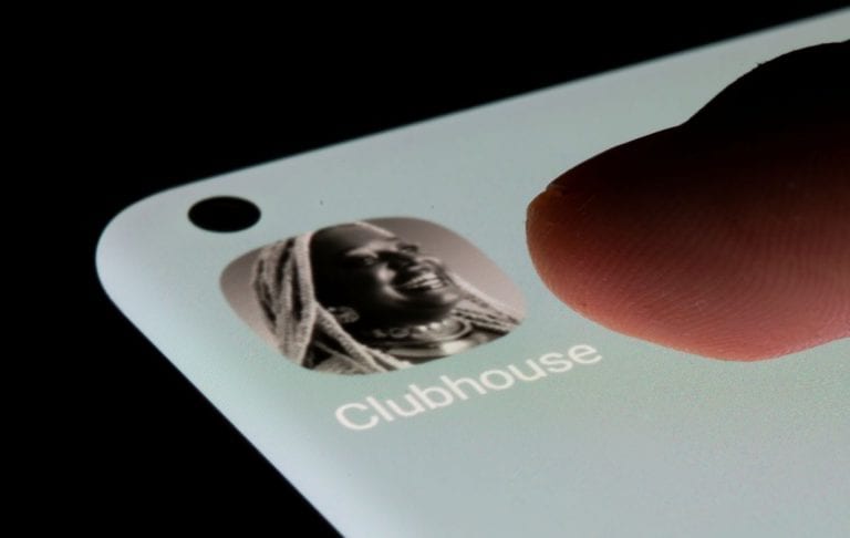 Clubhouse (finally) rolls out direct messaging