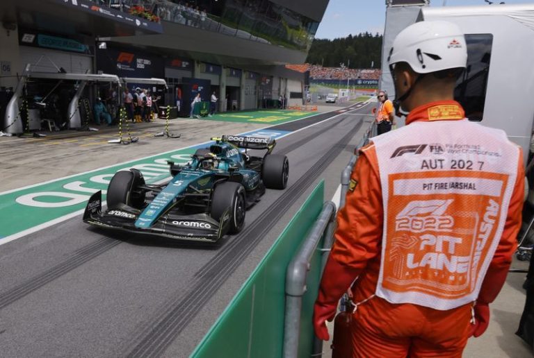 Motorsport: Motor racing-Vettel calls for lifetime bans for abusive F1 fans