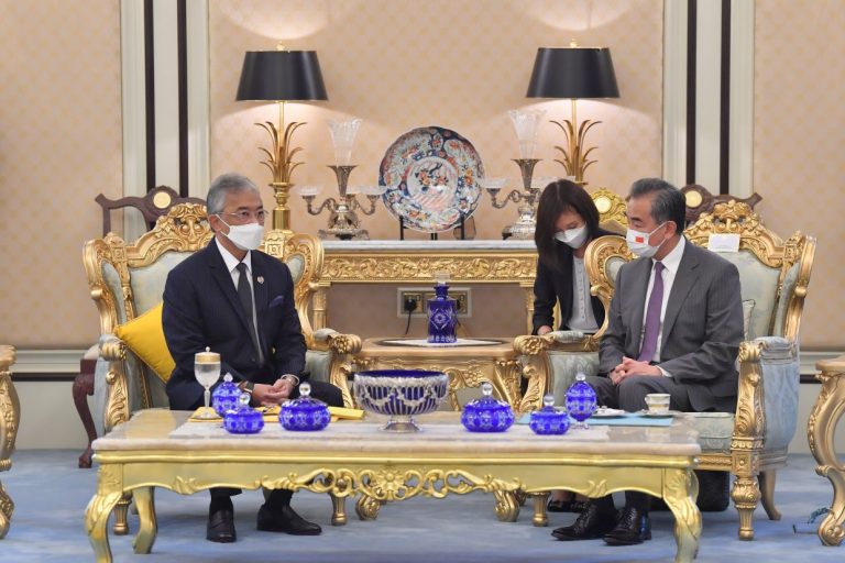 King grants audience to Chinese Foreign Minister Wang Yi